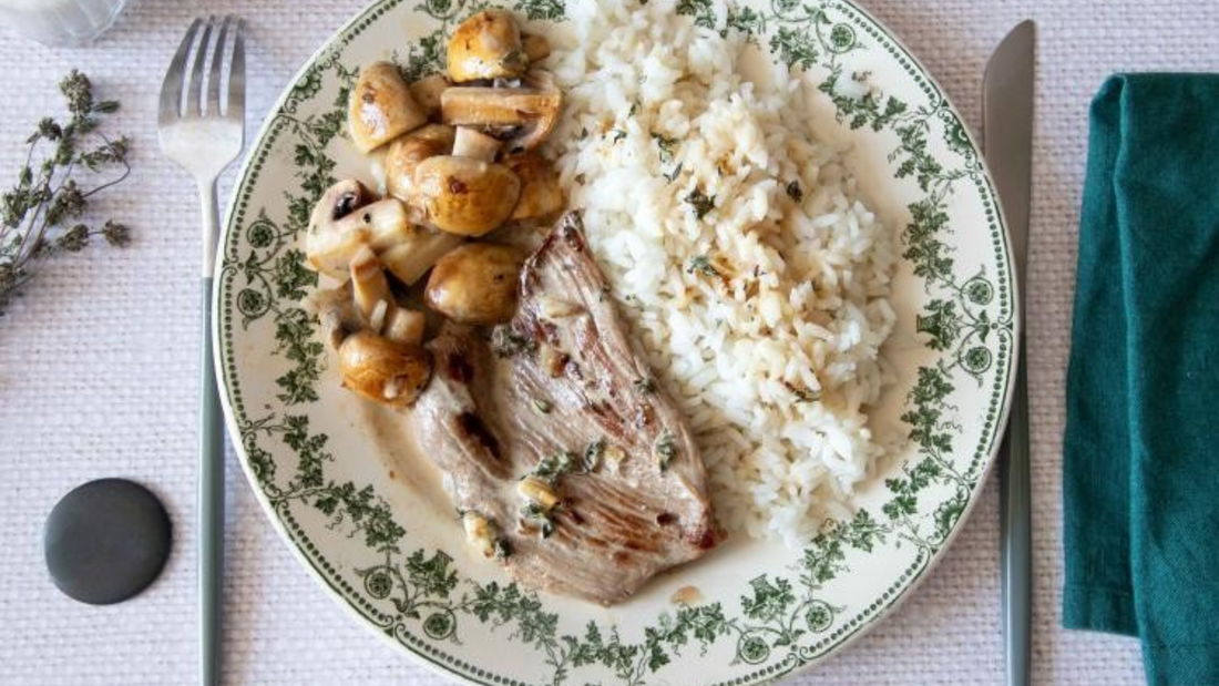 Escalopes de Veau à la Crème et Champignons avec Riz - Viande de Ferké